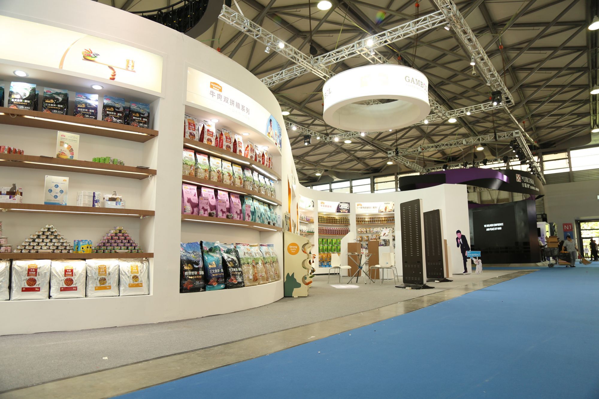 上海寵物展探秘麥富迪 以愛(ài)心為引，以品質(zhì)為基，鑄就寵物食品新標(biāo)桿